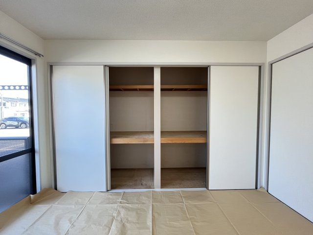 レインボーハイツB棟の収納