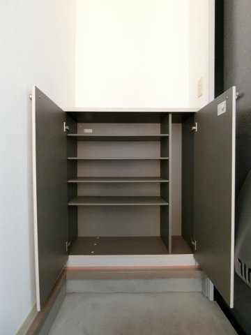 レインボーハイツB棟の収納|イメージA102号室の写真