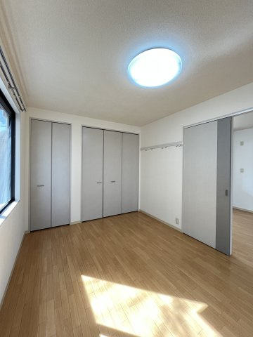 レインボーハイツB棟の洋室