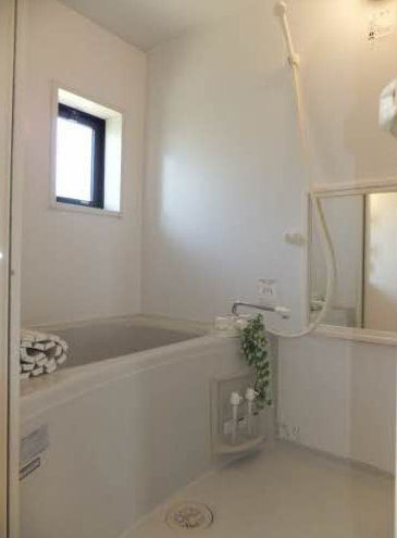 レインボーハイツB棟の浴室