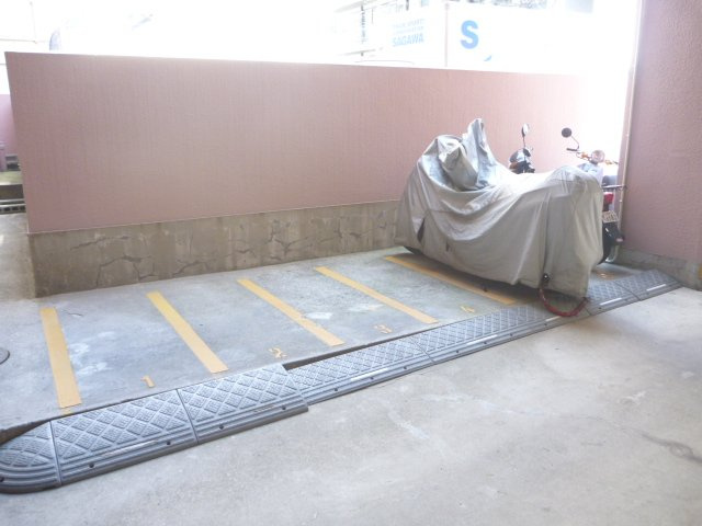 チサンマンション心斎橋　BRAVI不動産のその他共用部分|【チサンマンション心斎橋】バイク置場