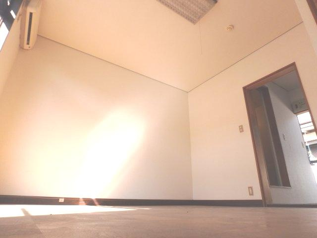サンハイツみなとの洋室