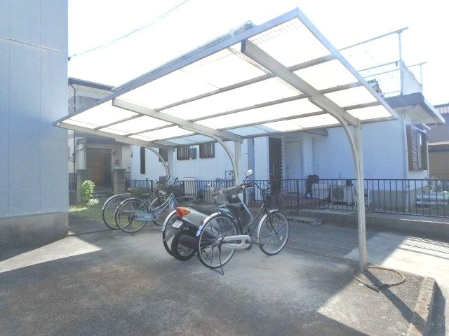 サンハイツみなとの駐車場