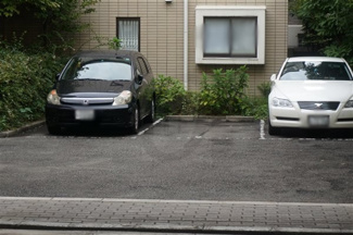 【駐車場】