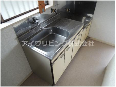 ハイツ富沢のキッチン|2口コンロ設置可【ハイツ富沢】