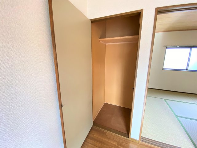 オアシス中根の収納