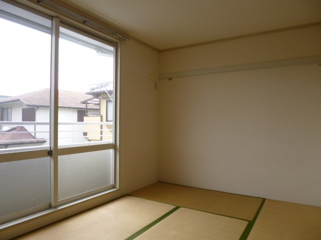 ハイクレスト大野の和室