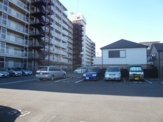 【駐車場】