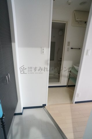ビガーポリス133宝塚の玄関