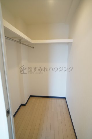 ビガーポリス133宝塚の収納