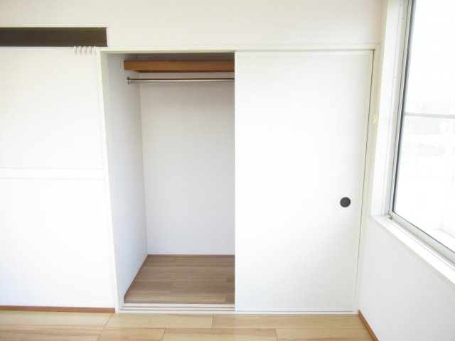 レピュート花楯の収納