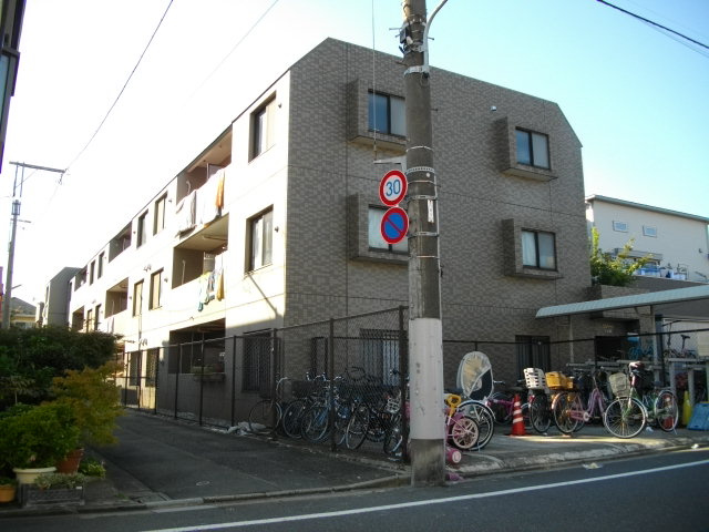 リバーピアカネコ