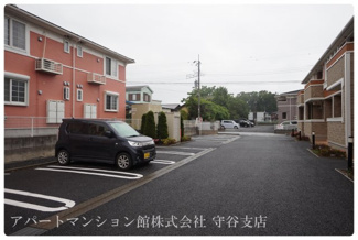 【駐車場】