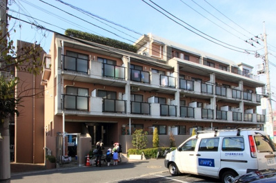 【外観】 | グローリス中野 | 管理体制良好なオートロック付マンションです。