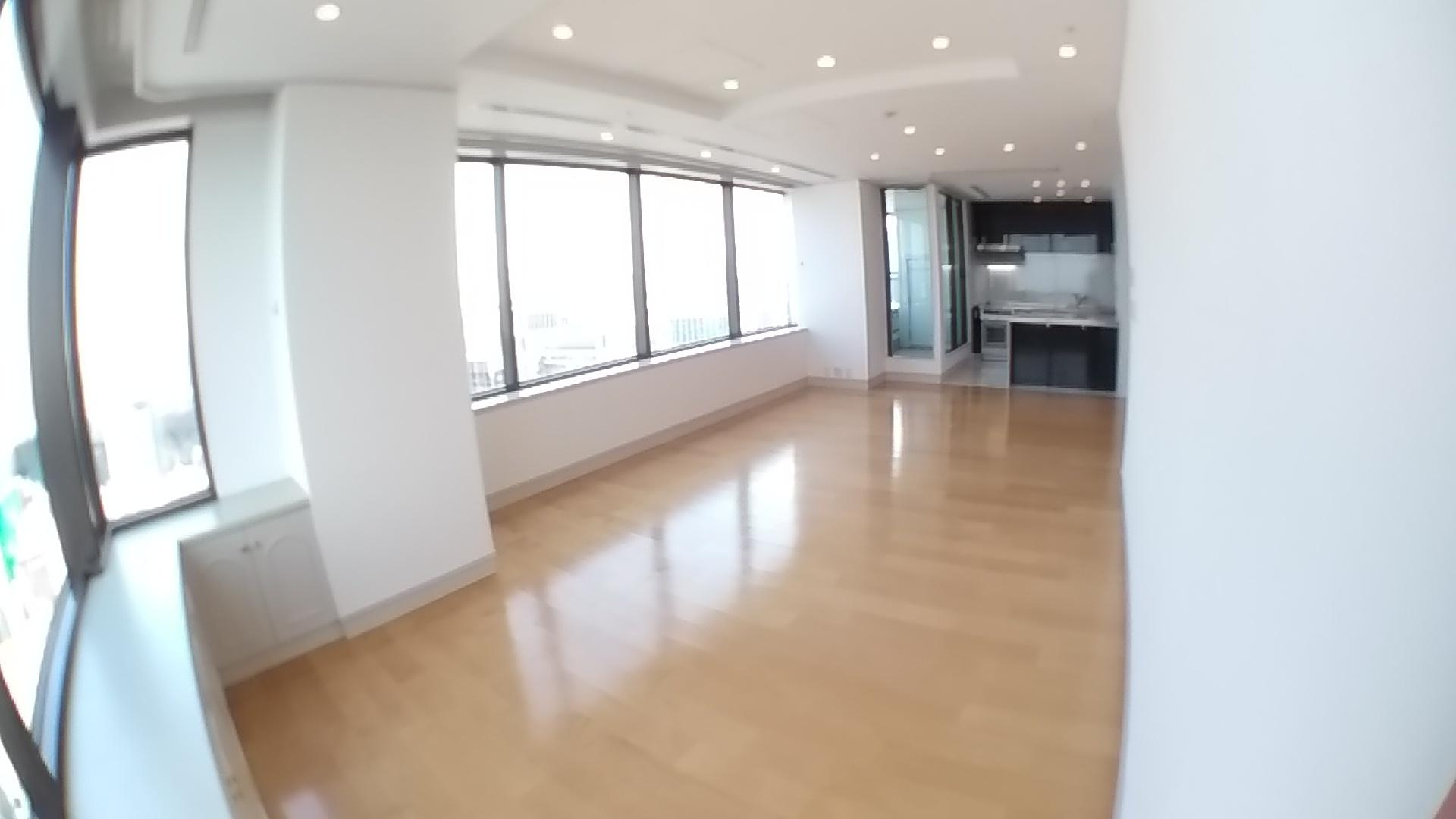 千代田区紀尾井町の賃貸マンションの居間・リビング