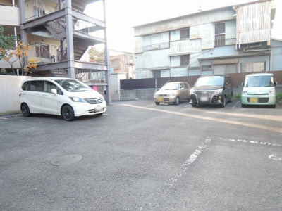 【駐車場】 | 大倉山ガーデンハウス