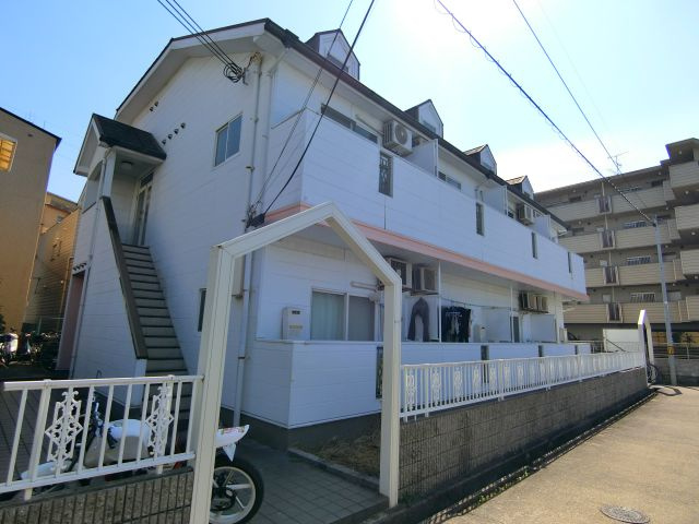 シャトル狭山遊園の外観