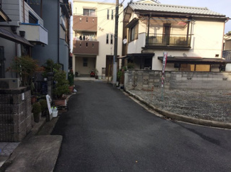 【前面道路含む現地写真】