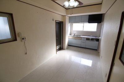 【居間・リビング】 | 満福ビル