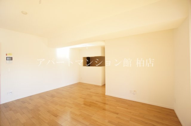 アヴェニール柏の葉の居間・リビング