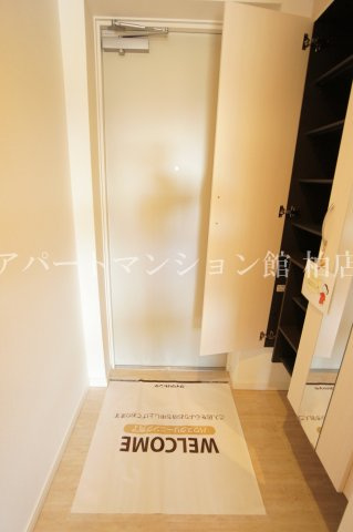 アヴェニール柏の葉の玄関