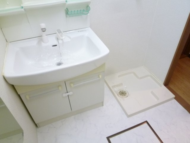 グランソシエ今宮Ⅱの独立洗面台