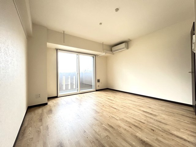 スカイヴィレッジ盛南の居間・リビング