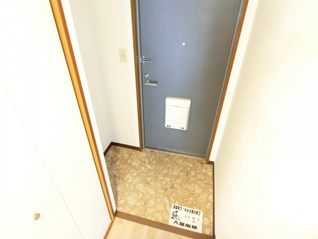 益寿美荘の玄関