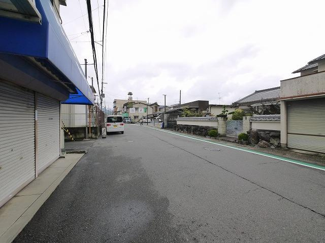 神殿町住居付き店舗の周辺