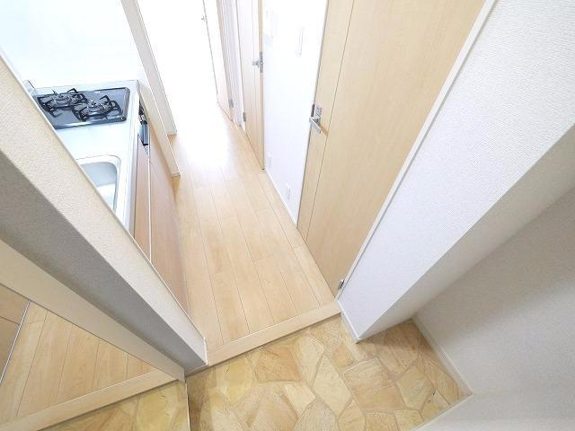 ブランドール（奈良市）の玄関