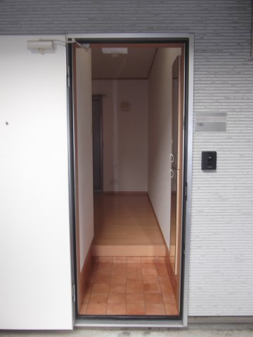 アップルホーム元住吉の玄関