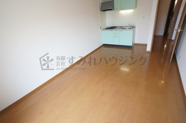 メロディーヒルズ　Ａ棟の居間・リビング|参考、同建物・同間取りの号室