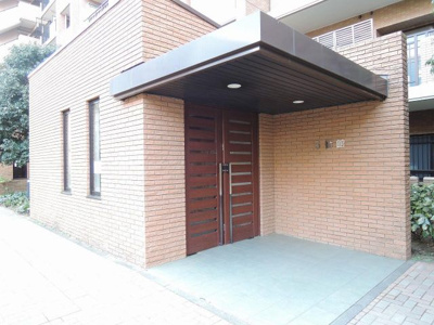【エントランス】 | 港北ニュータウンイオ６番館