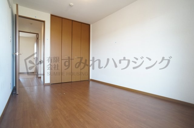 宮北タウンハウスの洋室