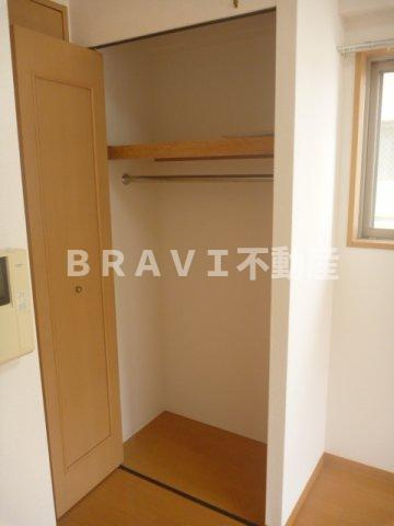 エスリード上本町北　BRAVI不動産の収納