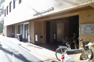 【エントランス】