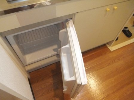 カザリヤマンションＣの設備|ミニ冷蔵庫あります