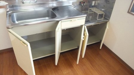 ハイブリッジマンションⅡのキッチン|キッチン下の収納です。