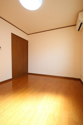 【寝室】 | アムールもみの木