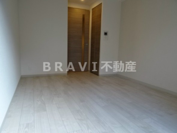 プレサンス谷町リーベ　BRAVI不動産の洋室