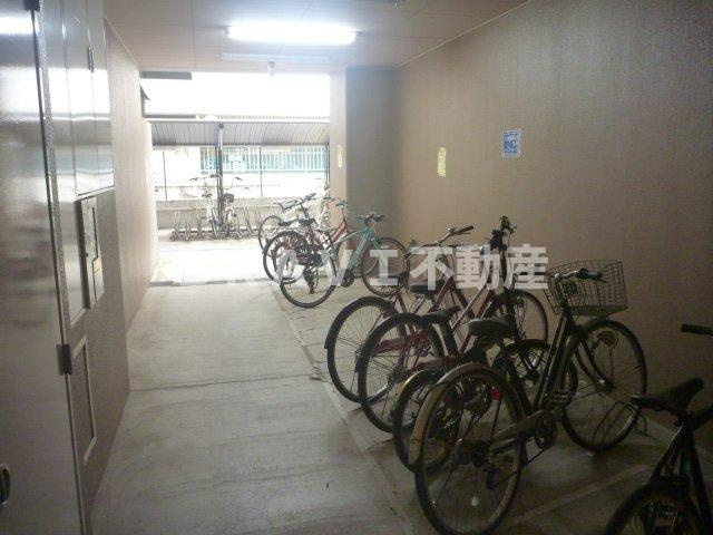 キャナルコート内久宝寺　BRAVI不動産のその他共用部分|【キャナルコート内久宝寺】駐輪場