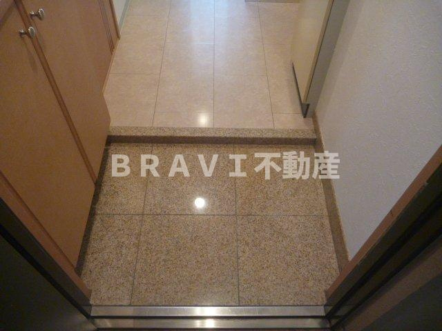 キャナルコート内久宝寺　BRAVI不動産の玄関|【キャナルコート内久宝寺】玄関です
