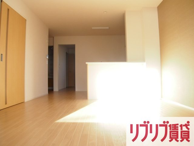エンブレイスの居間・リビング