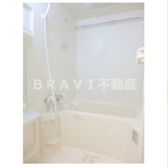 クラウンハイム北心斎橋フラワーコート　BRAVI不動産の浴室|【クラウンハイム北心斎橋フラワーコート】落ち着いた空間のお風呂です