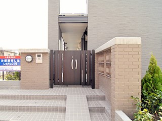 【エントランス】 | セードルⅡ | オートロックゲート有