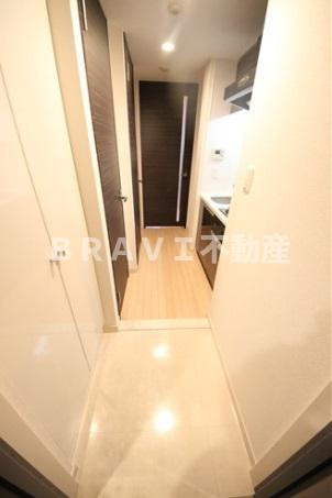 アドバンス心斎橋グランガーデン　BRAVI不動産の玄関|【アドバンス心斎橋グランガーデン】ゆったりとした玄関です