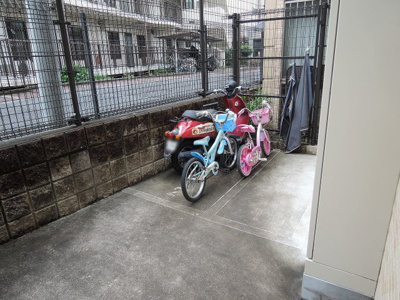 【その他共用部分】 | グランシティたまプラーザⅡ | バイク置場