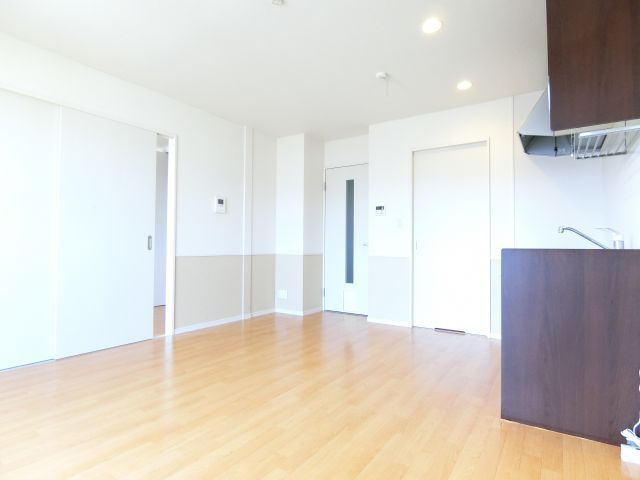 エスポワールⅡB棟の居間・リビング