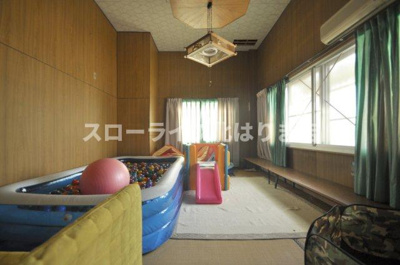 【洋室】 | 三木市吉川町渡瀬 | 洋室9.5畳