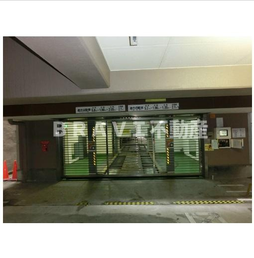 グランテージ感彩　BRAVI不動産の駐車場|【グランテージ感彩】カースペースがあります